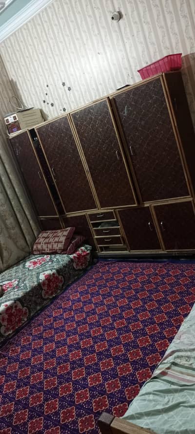 4 doors Almri