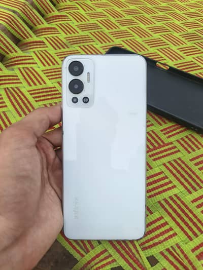 Infinix Hot 12