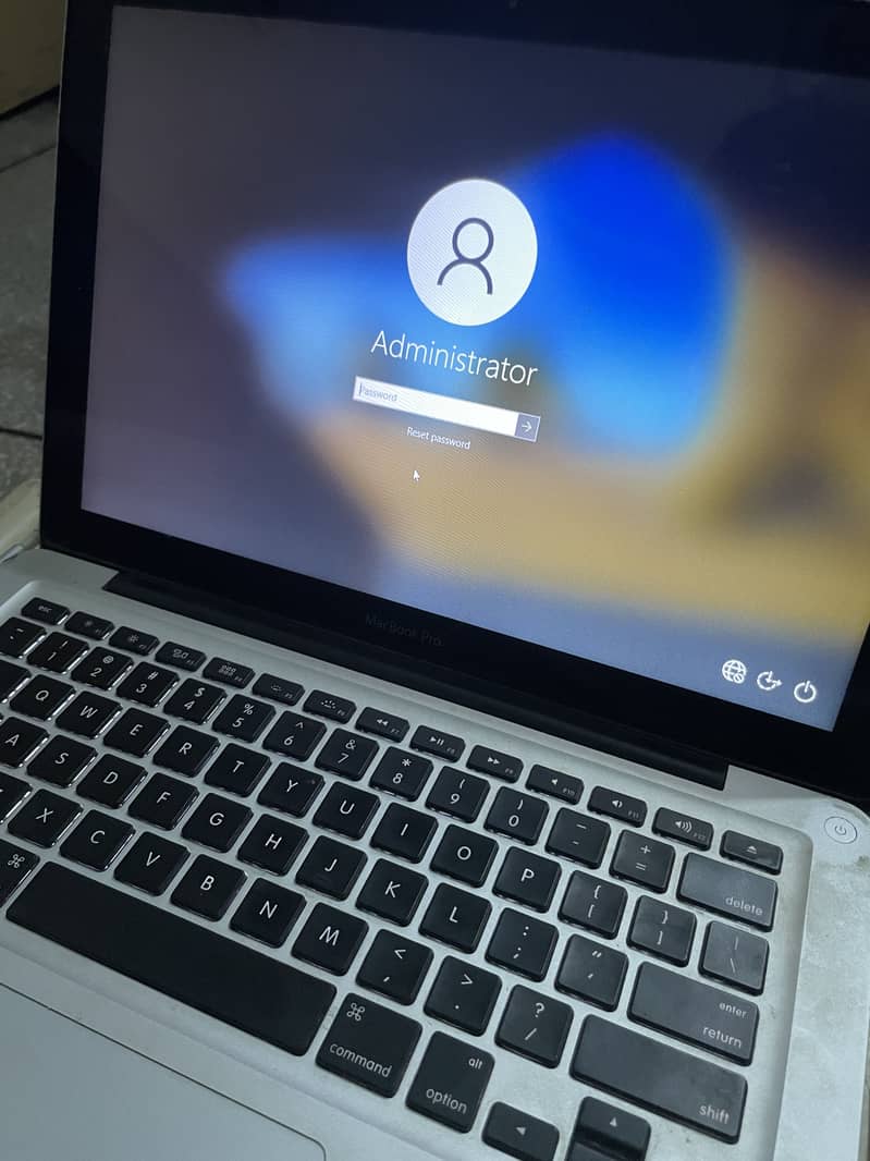 Macbook Pro 2011 6