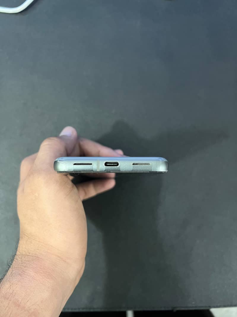 Google Pixel 8 5
