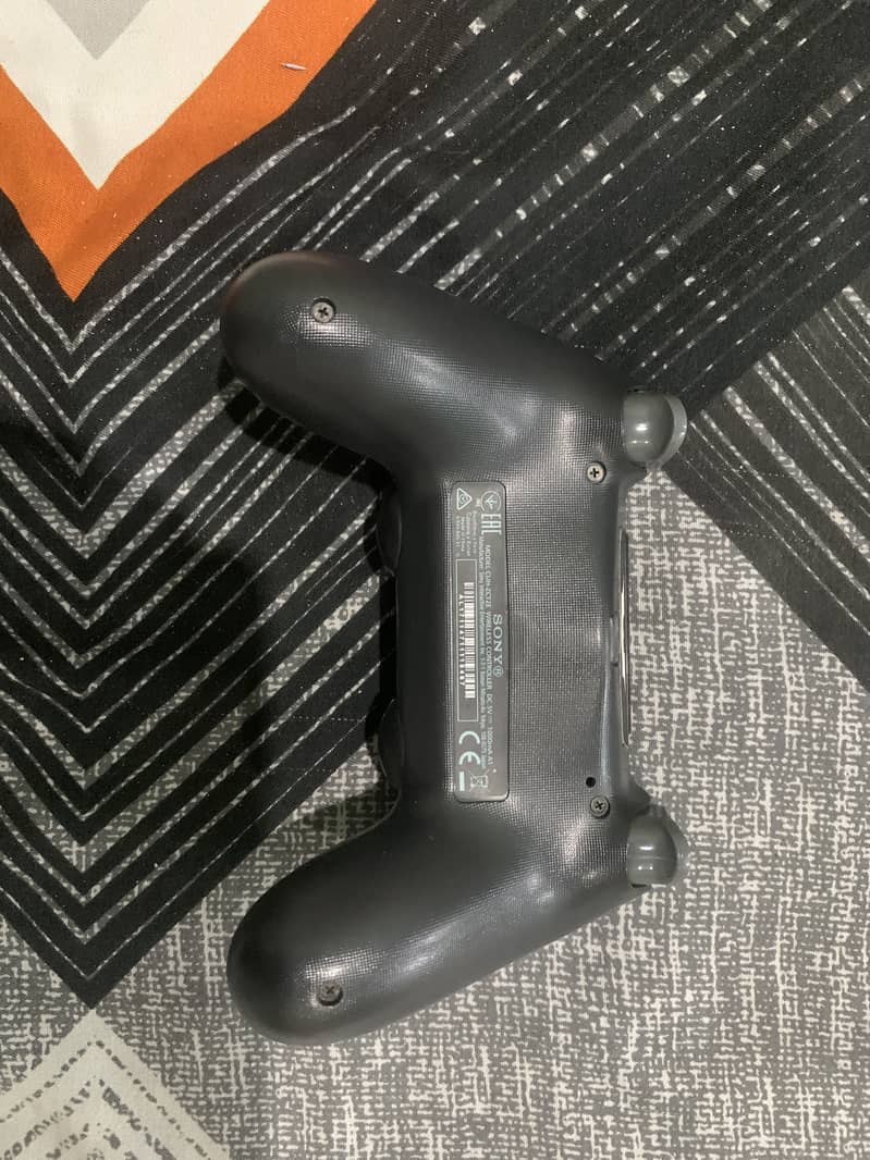 Sony DualShock 4 Wireless PS4 Controller 2