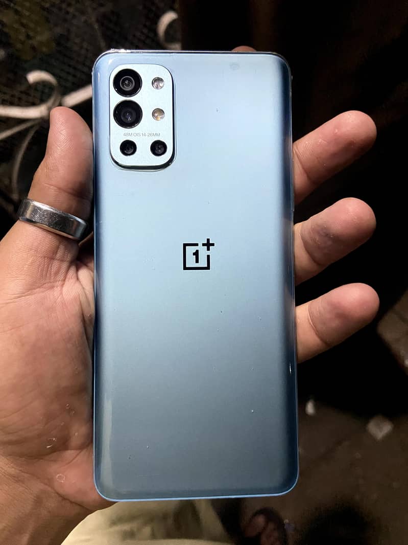 One Plus 9R 0