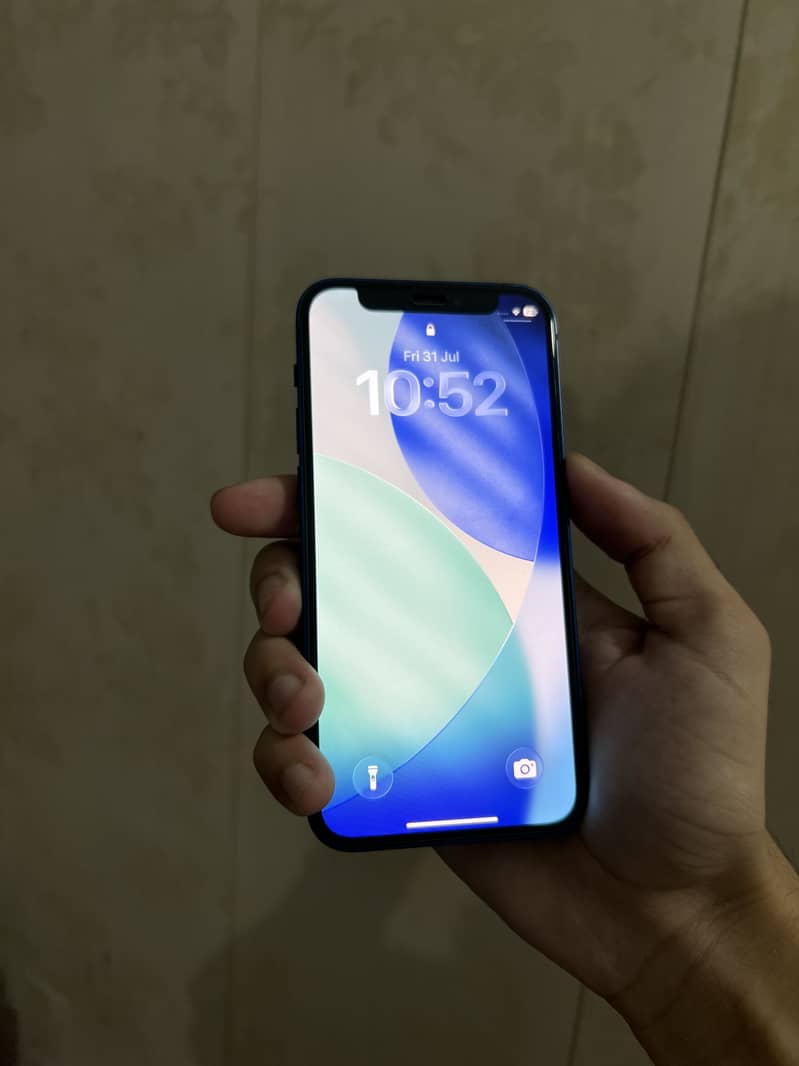 Apple iPhone 12 mini 4