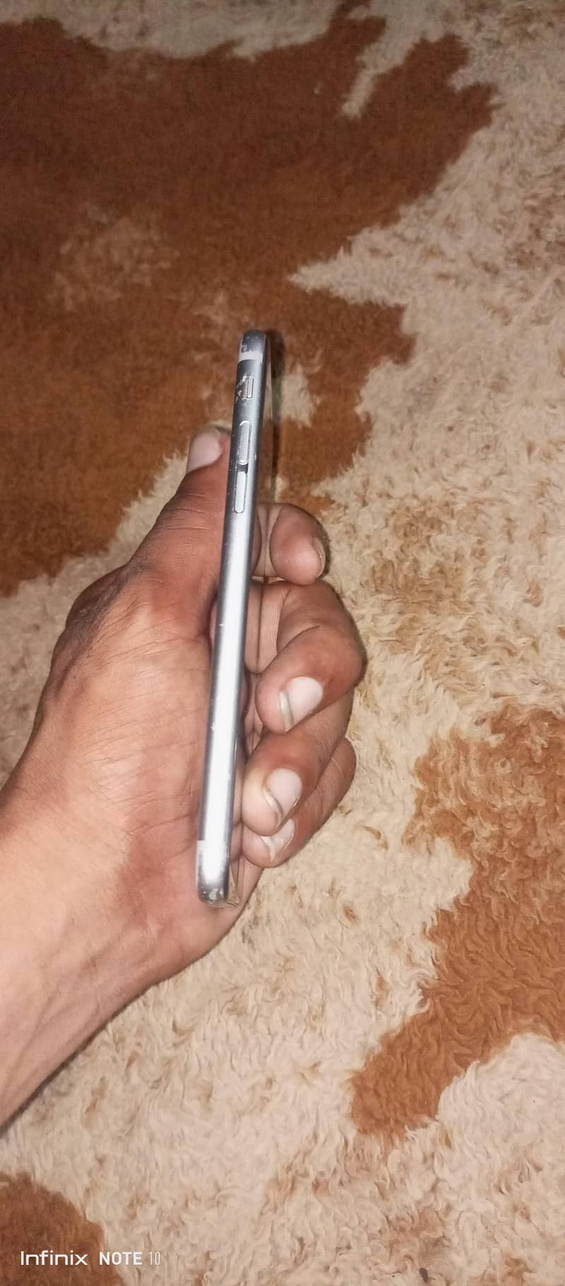 Apple iPhone 6S 4
