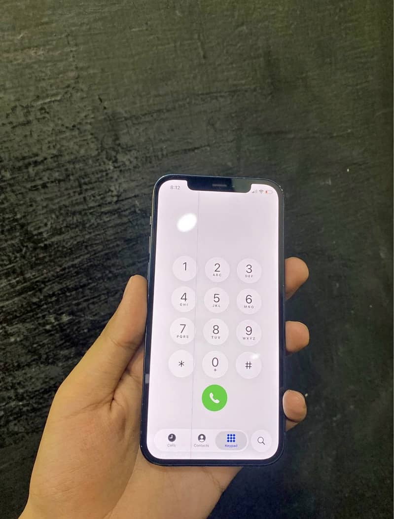 Apple iPhone 12 4