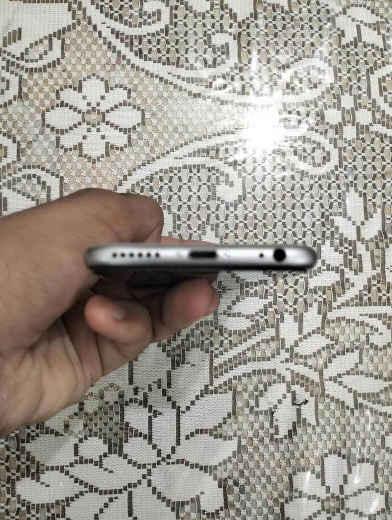 Apple iPhone 6 5