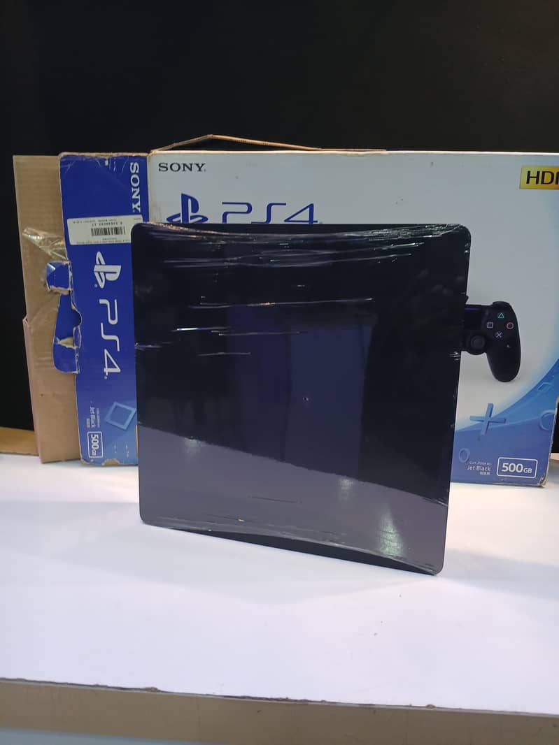 PS4 SLIM BOX PACK 1