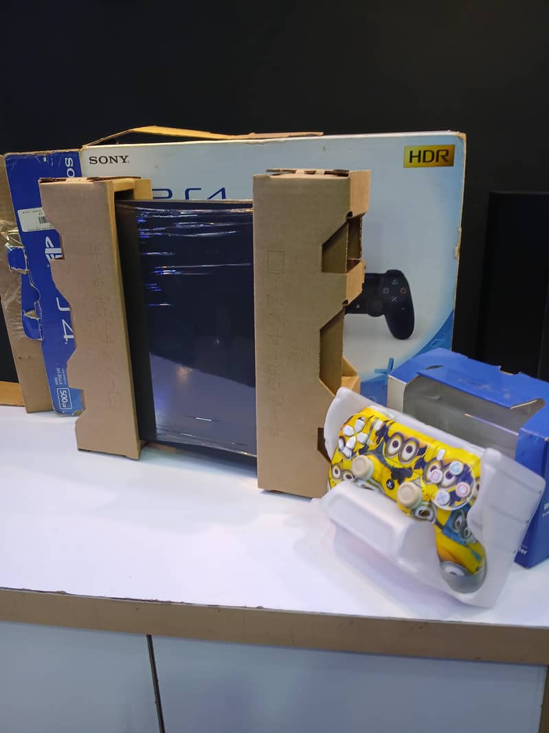 PS4 SLIM BOX PACK 3