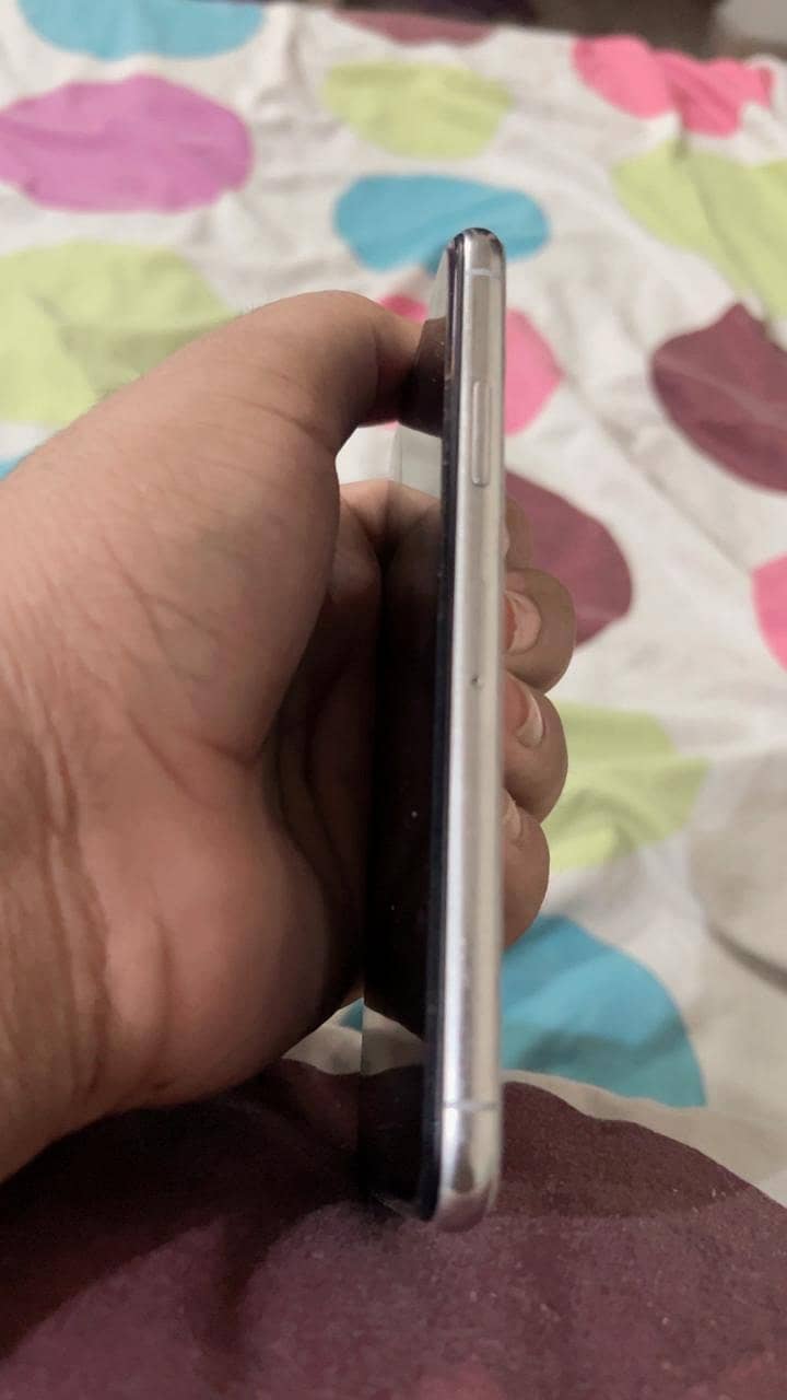 Apple iPhone X 1