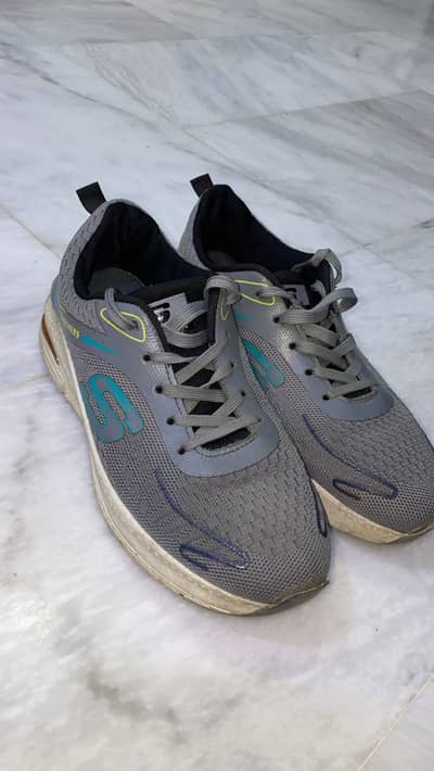 Skechers Sports Shoes – Excellent Condition Lightweight.