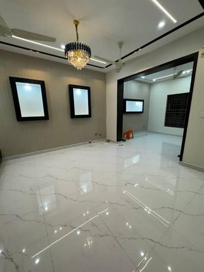 10 Marla Fully Furnished House for Rent in Sector D, Bahria Town Lahore