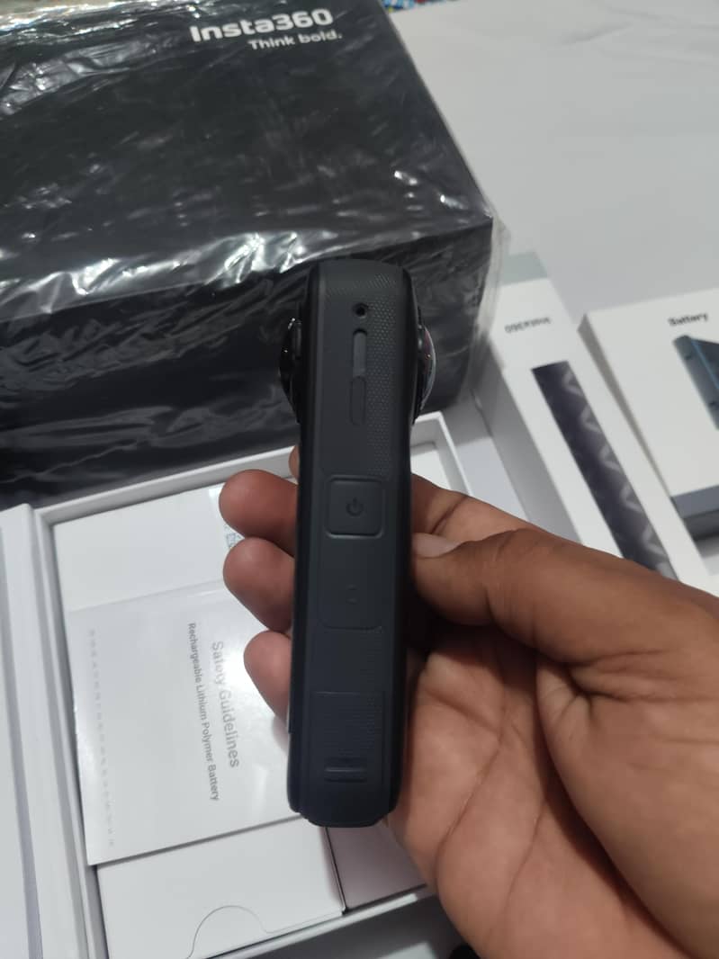 insta 360 X5 6