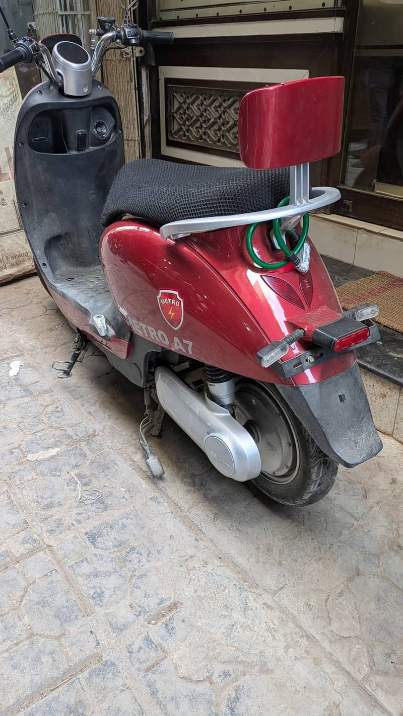 Matro M6 Ev 8