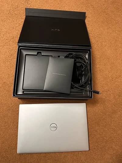 Dell Laptop Core i7 With 4Tb Graphic Card ( apple core i7 , i3 )