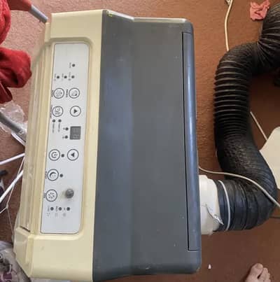 0.76 Ton Portable AC Excellent Condition, Fast Cooling, Ready to use
