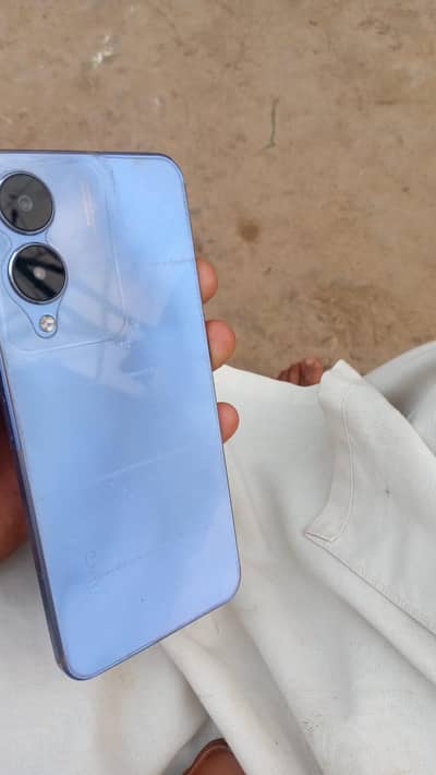 Vivo Y17s