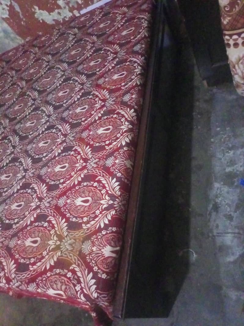 king size bed 1