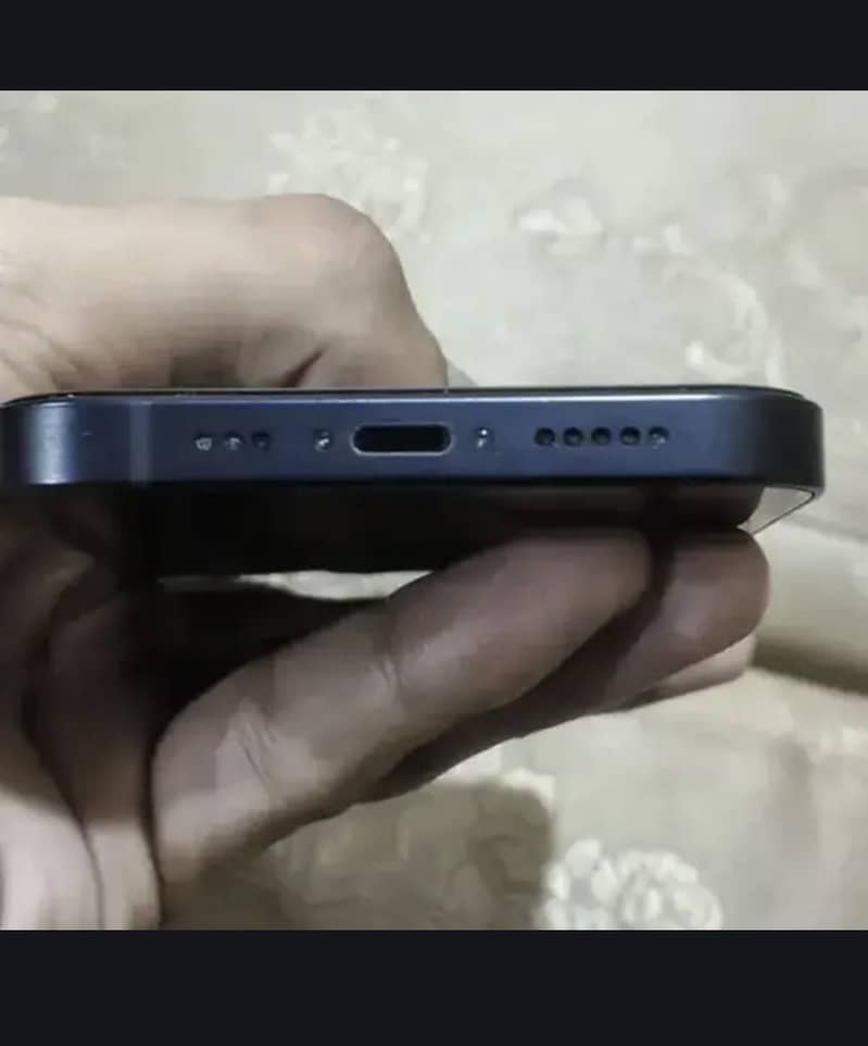 Apple iPhone 13 3