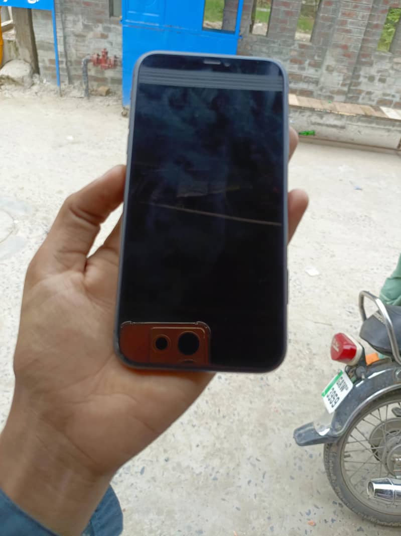 Apple iPhone 11 1