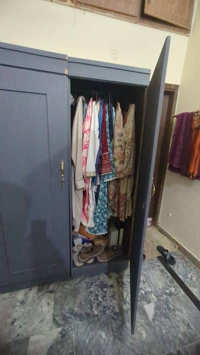 wardrobe