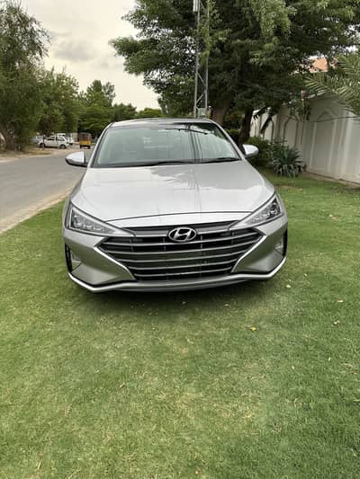 Hyundai Elantra 2023