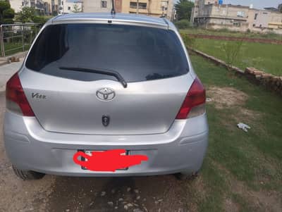 Toyota Vitz 2010