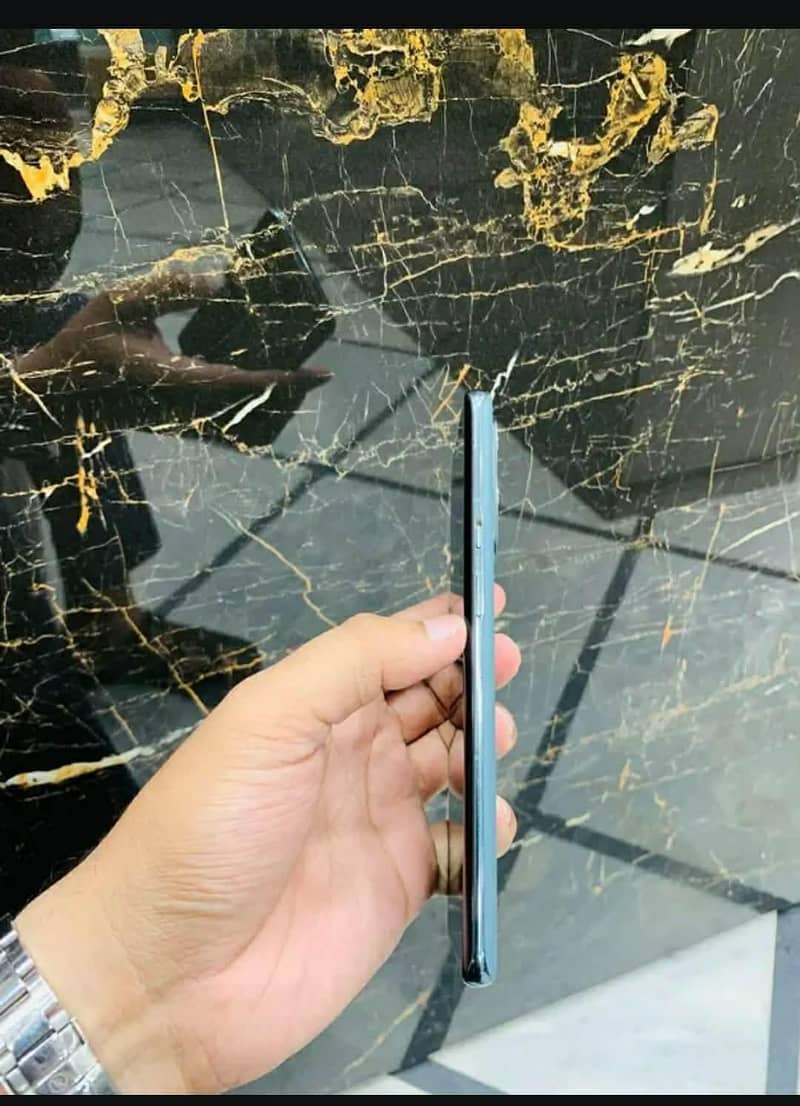 One Plus 9 Pro 4