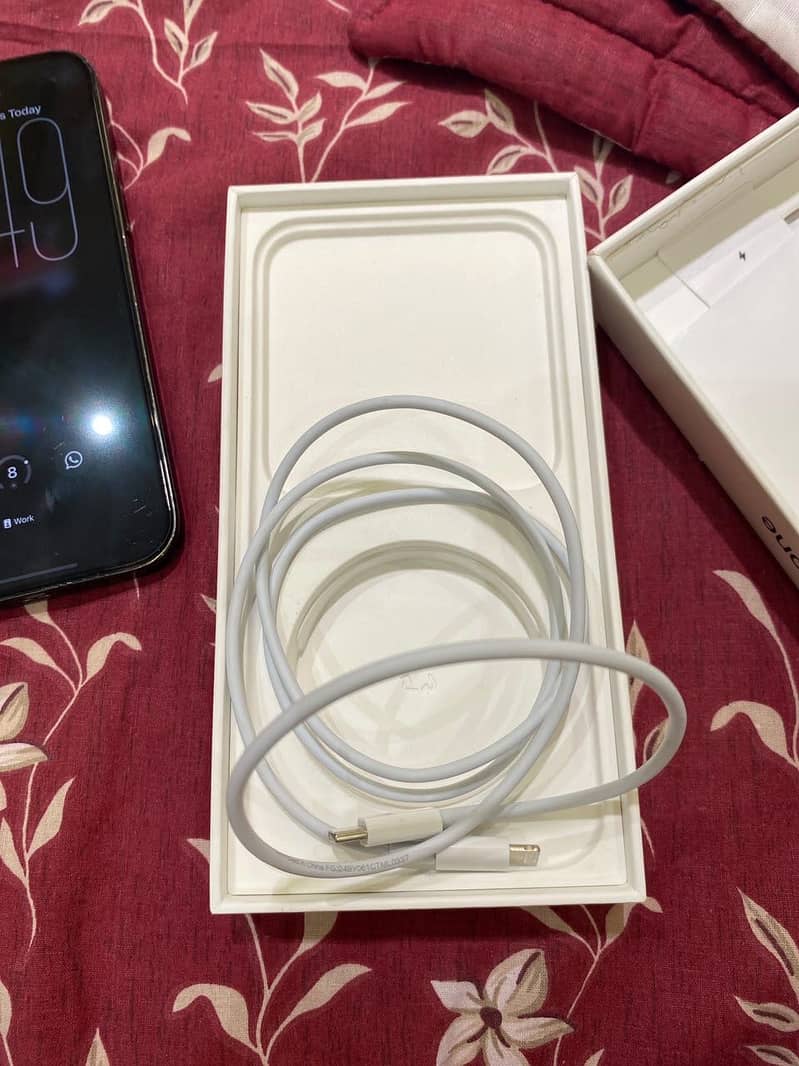 14 pro max 4