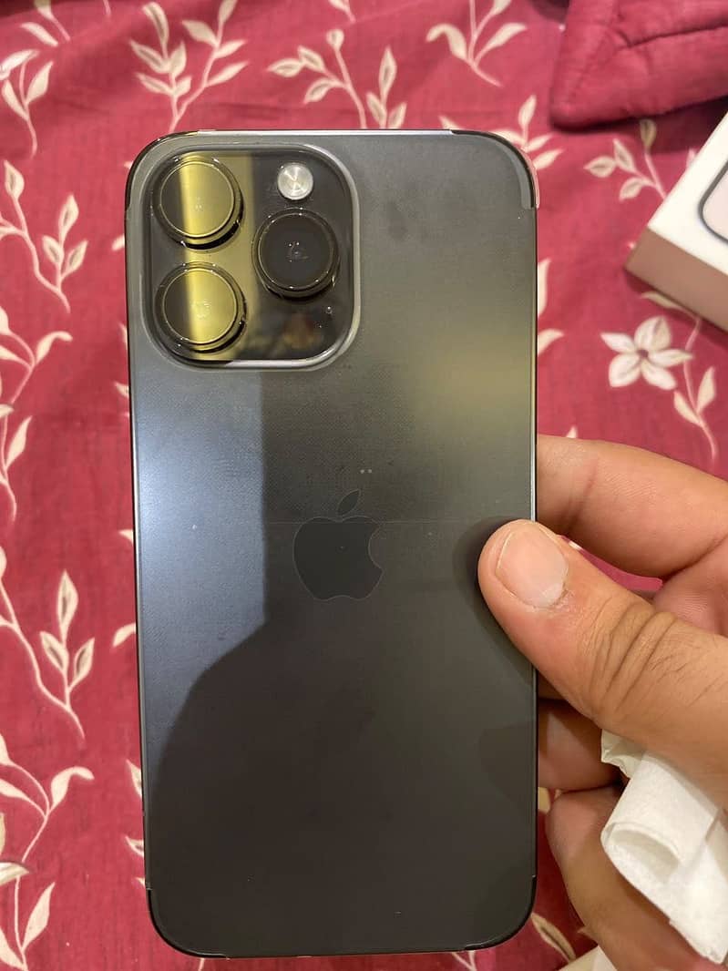 14 pro max 5