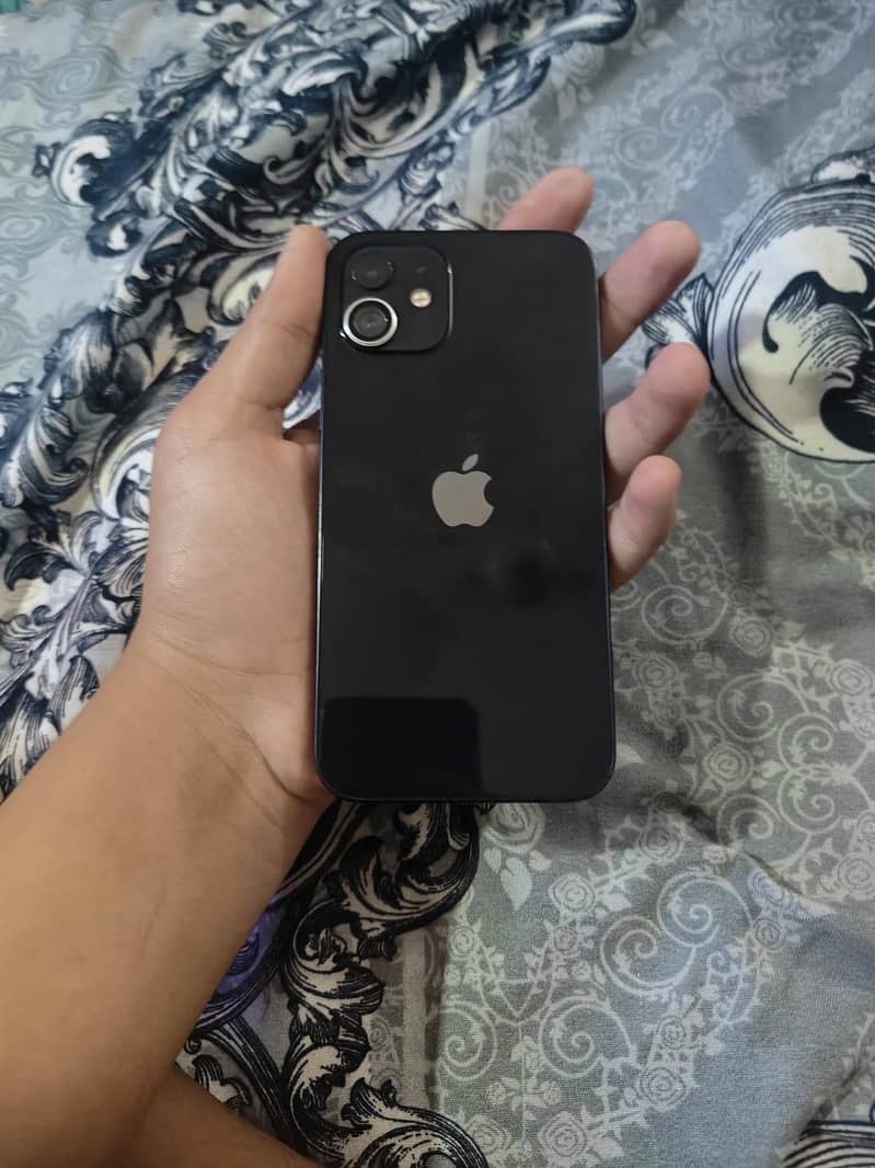 Apple iPhone 12 2