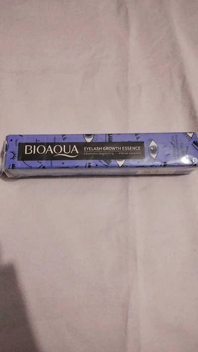 eyelashes serum.