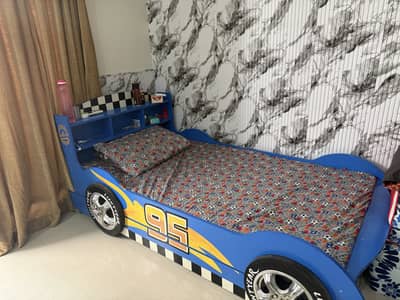 Car theme bed for kids
