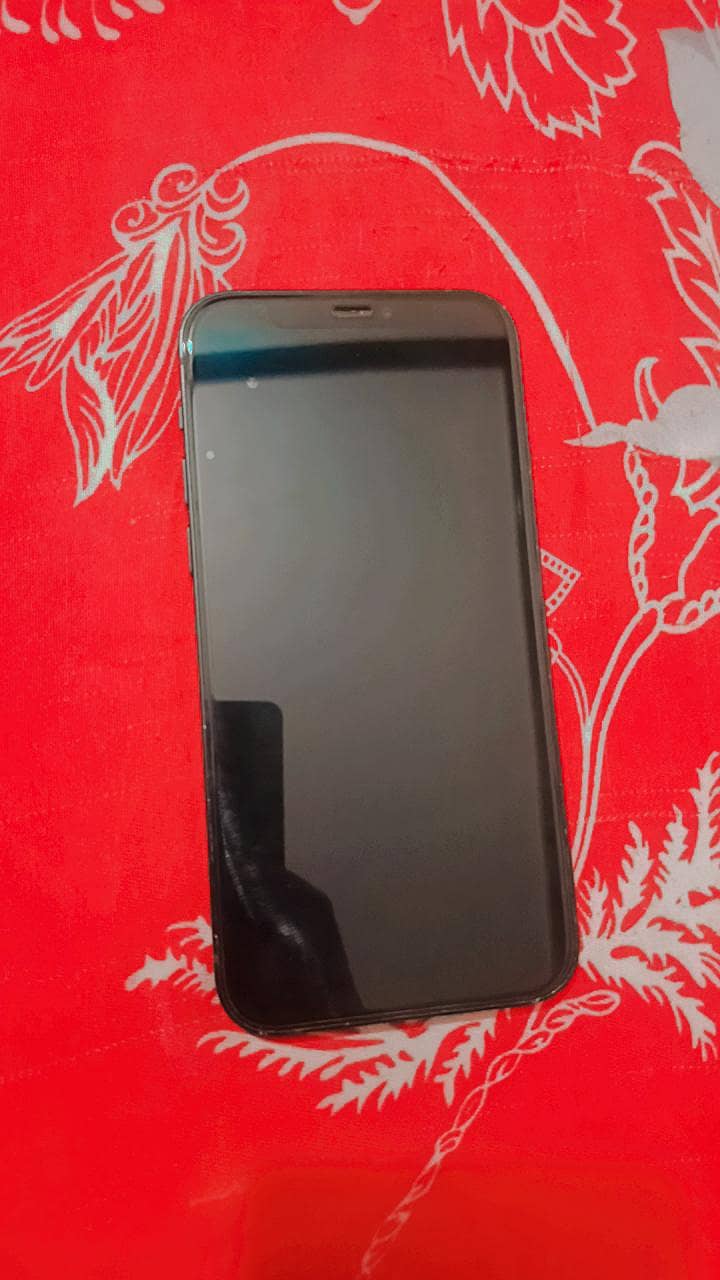 Apple iPhone 12 1