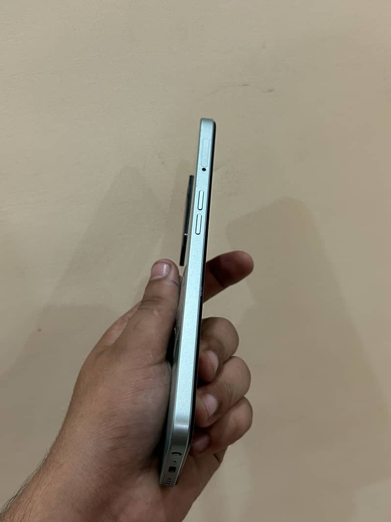OPPO A57 1