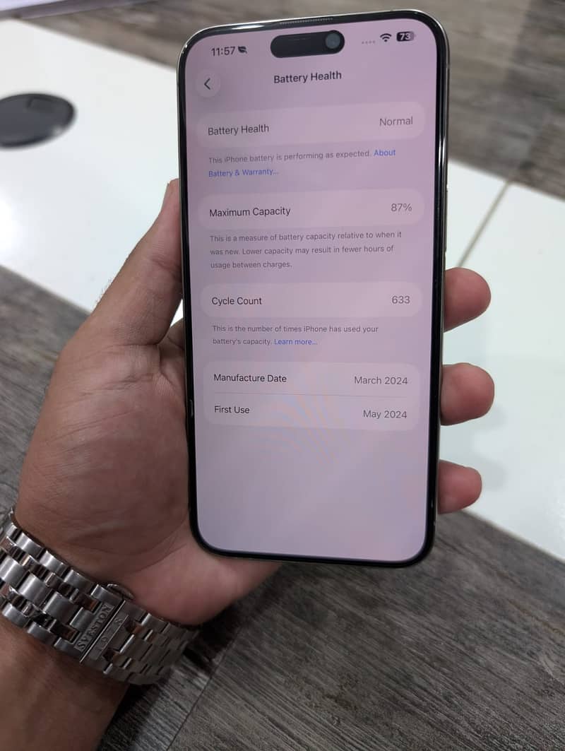 Apple iPhone 15 Pro Max 3