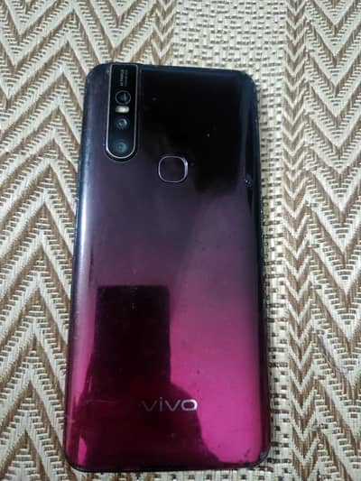 Vivo V15  10/9