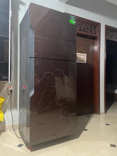  For Sale – Gree Refrigerator (18 Cubic Feet)