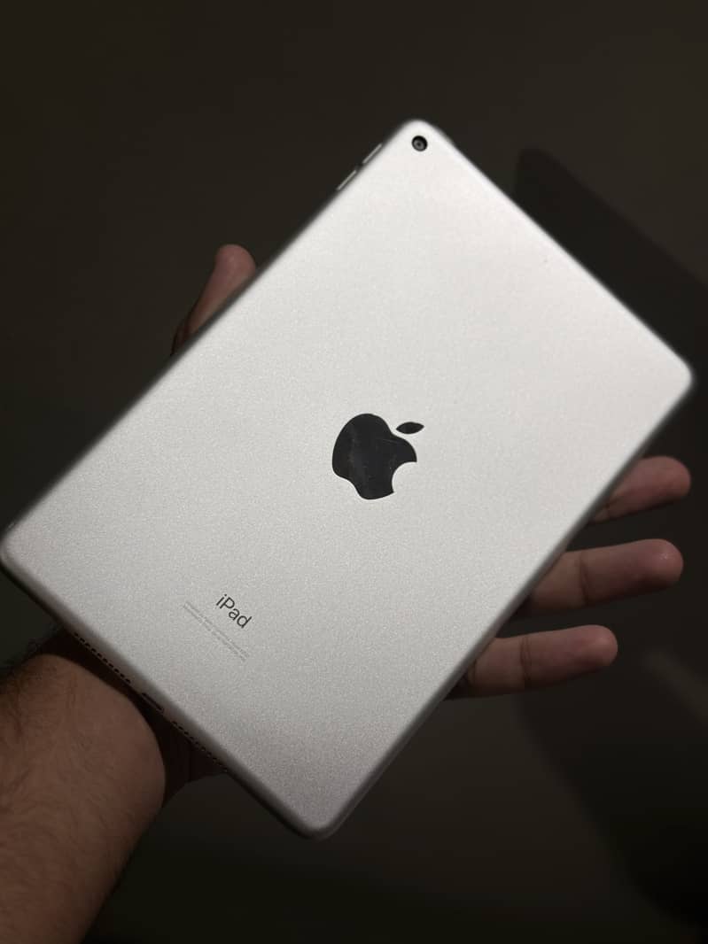 ipad mini (5th Generation) 6