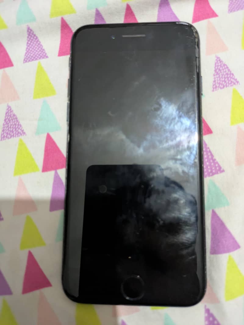 Apple iPhone 7 0