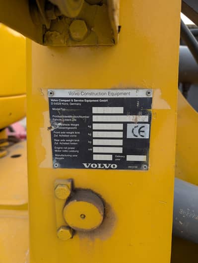 wheel loader