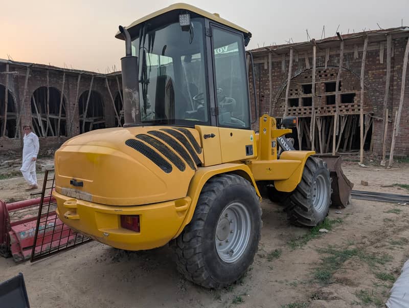 wheel loader 2