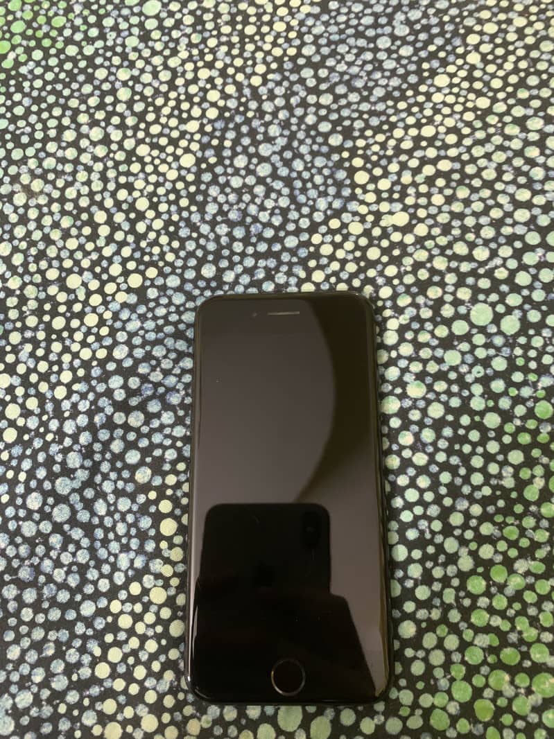Apple iPhone 7 3