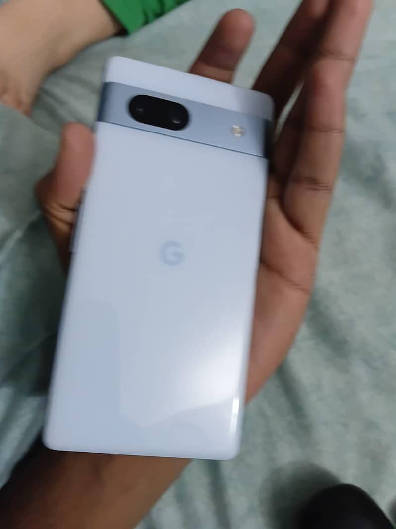 Google Pixel 7a 4