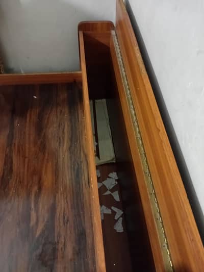 king size Wood bed