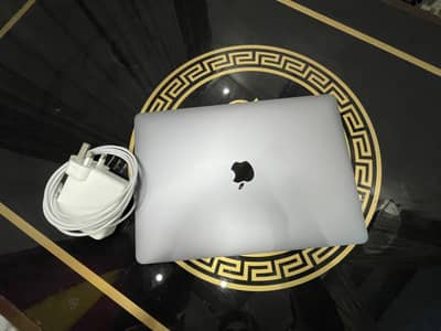 Apple Macbook Pro 2020, 13 inches, Core i5, 16GB Ram, 512GB SSD