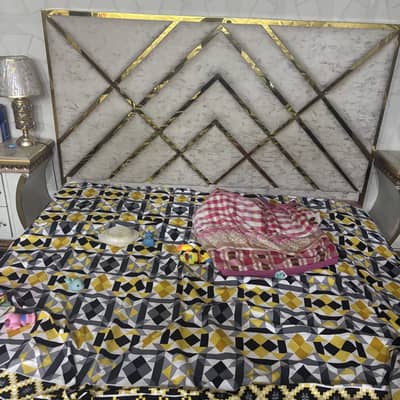 King size bed 1 year used