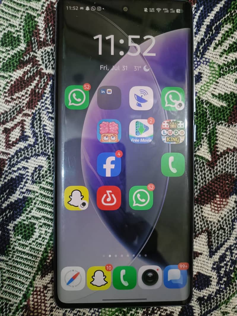 Tecno CAMON 30S 1