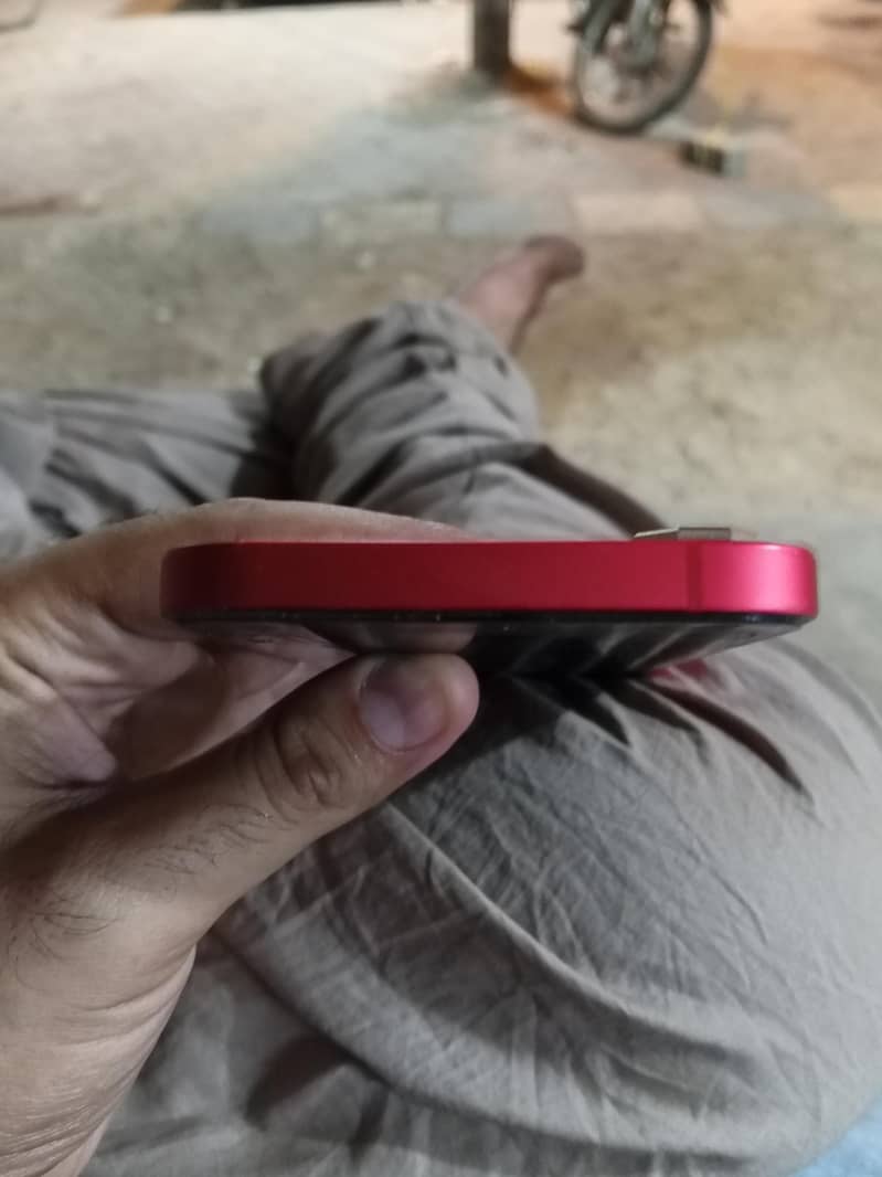 Apple iPhone 12 6
