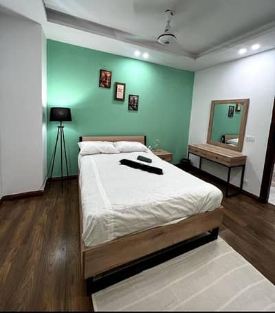 Daily basis weekly basis one bedrooms fully furnished luxury apartments available for rent Gulberg greens Islamabad
