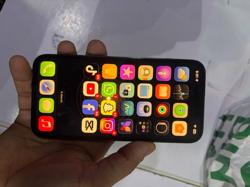 Apple iPhone 13 Pro 3